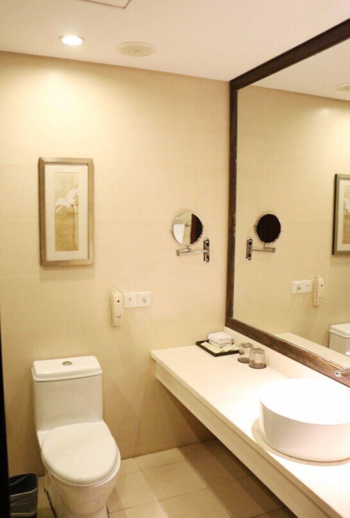 Sisuo Seaview Hotel Sanya Exterior foto